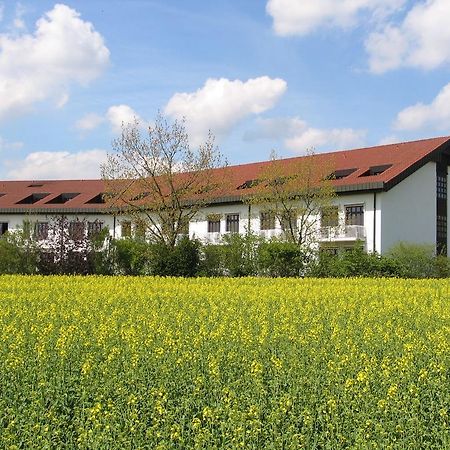 Tagungs- Und Bildungszentrum Steinbach/Taunus Steinbach im Taunus Bagian luar foto